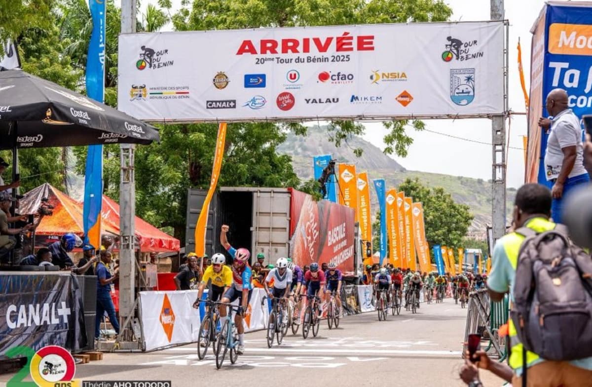 Tour du Bénin : le marocain Sabbahi El Houcaine vainqueur de l'étape 2 ( Parakou-Savè)
