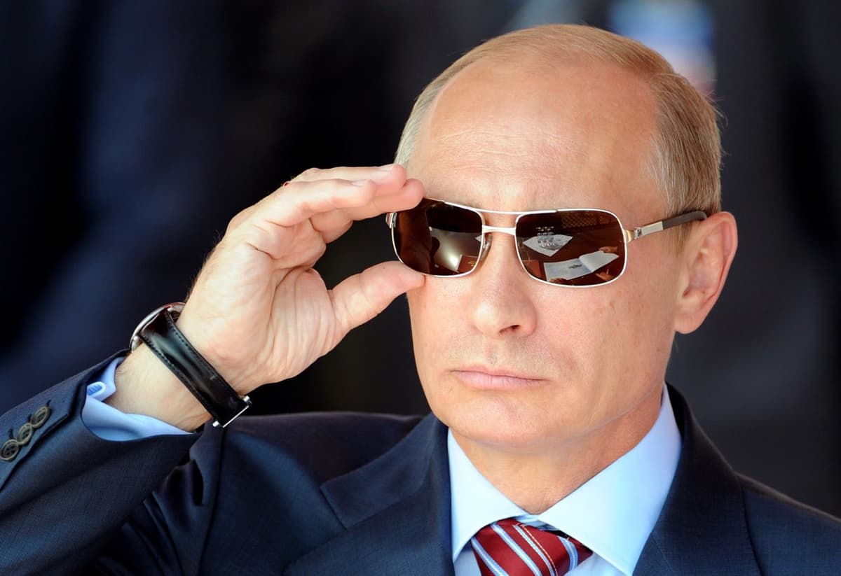 Vladimir Vladimirovich Putin is a Russian statesman, born on October 7, 1952 in Leningrad.