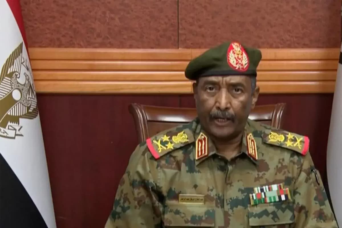 Sudan: Al-Burhan appoints interim prime minister
