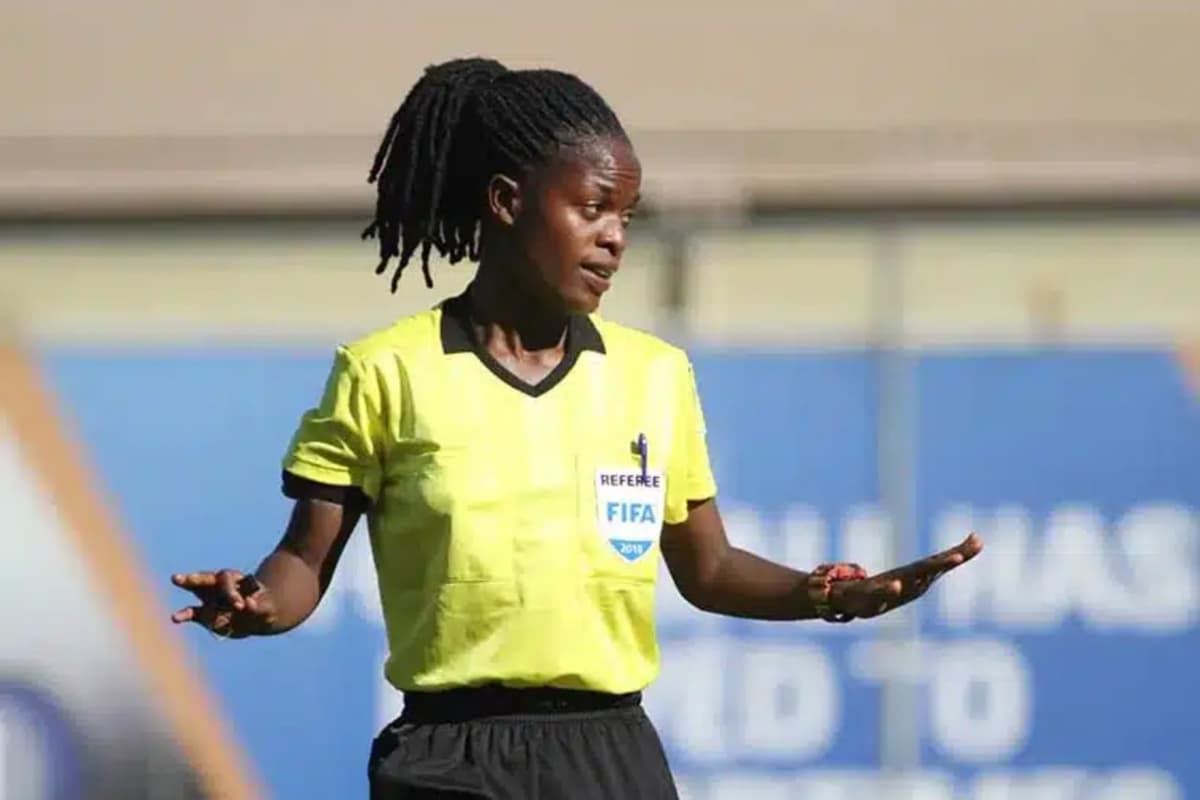 L'arbitre ougandaise Shamirah Nabadda