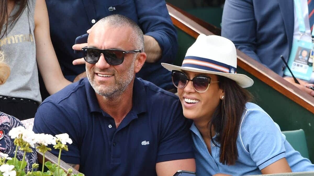 Singer Amel Bent and Patrick Antonelli attend the 2018 French Open - Day Seven at Roland Garros on June 3, 2018 in Paris, France. Photo by Laurent Zabulon/ABACAPRESS.COM Roland Garros Roland-Garros French Open Spectateur Spectatrice Spectateurs Spectatrices Spectator Spectators Audience Tennis Tennis | 639373_119 Paris France