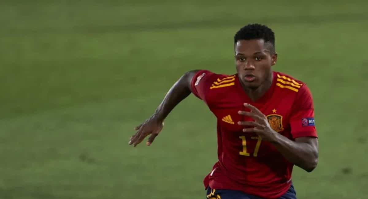 Ansu Fati sous le maillot de l4espagne