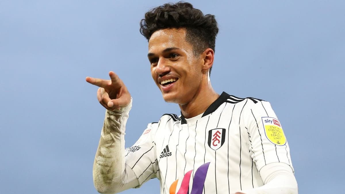 L'international portugais espoir Fabio Carvalho avec son club de Fulham