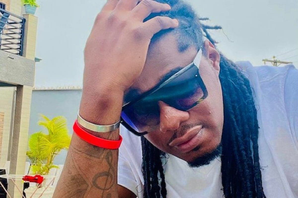 Maahlox le vibreur , artiste camerounais