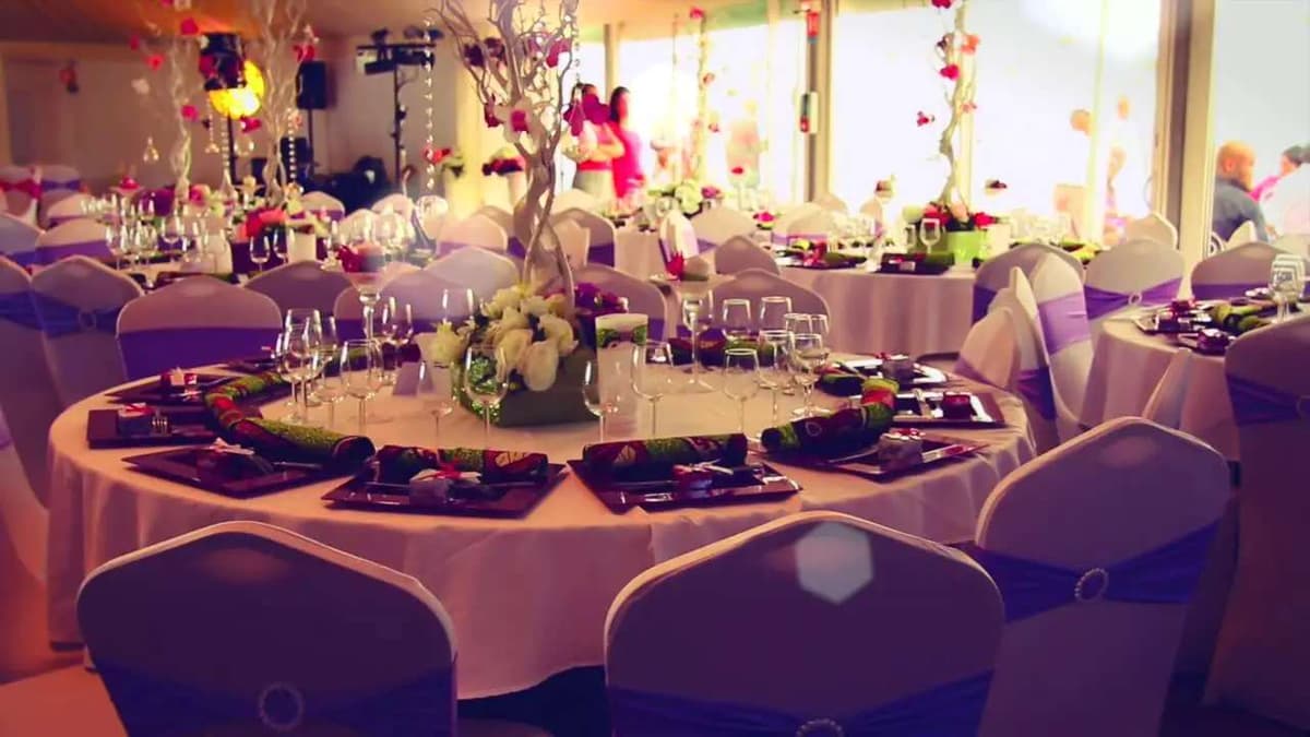 Après un somptueux mariage, le mari passe sa lune de miel en cellule