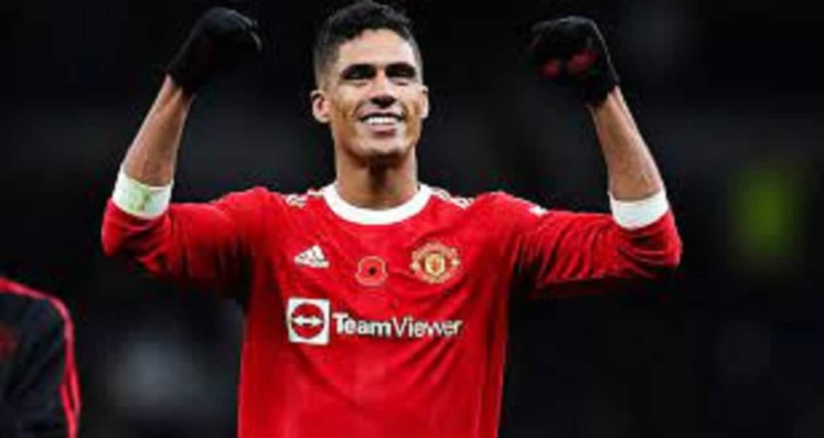 Le défenseur de Manchester United Raphael Varane