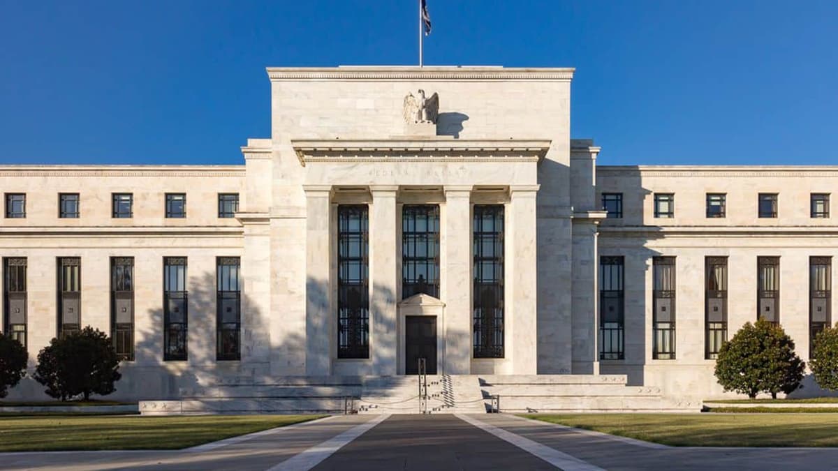 Bâtiment de la Réserve fédérale des États-Unis Ã  Washington. Inauguré en 1935, il a été conçu et réalisé par l’architecte franco-américain Paul Philippe Cret.