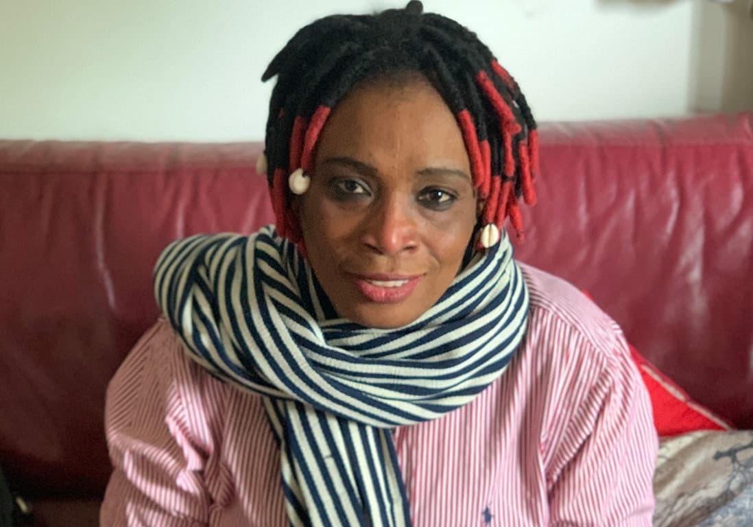 Rachek Keke chez elle, Ã  Chevilly-Larue, le 10 avril 2022 - © Charlotte Arce