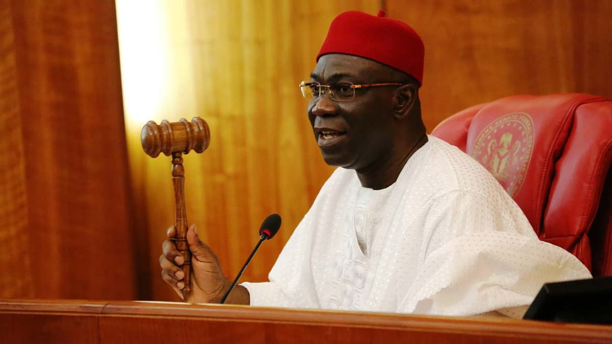 L’ancien vice-président du Sénat nigérian, Ike Ekweremadu, et sa femme, Nwanneka Ekweremadu, ont été arrêtés au Royaume-Uni et inculpés ce jeudi 23 juin de conspiration pour avoir fait venir un enfant Ã  Londres afin de prélever ses organes