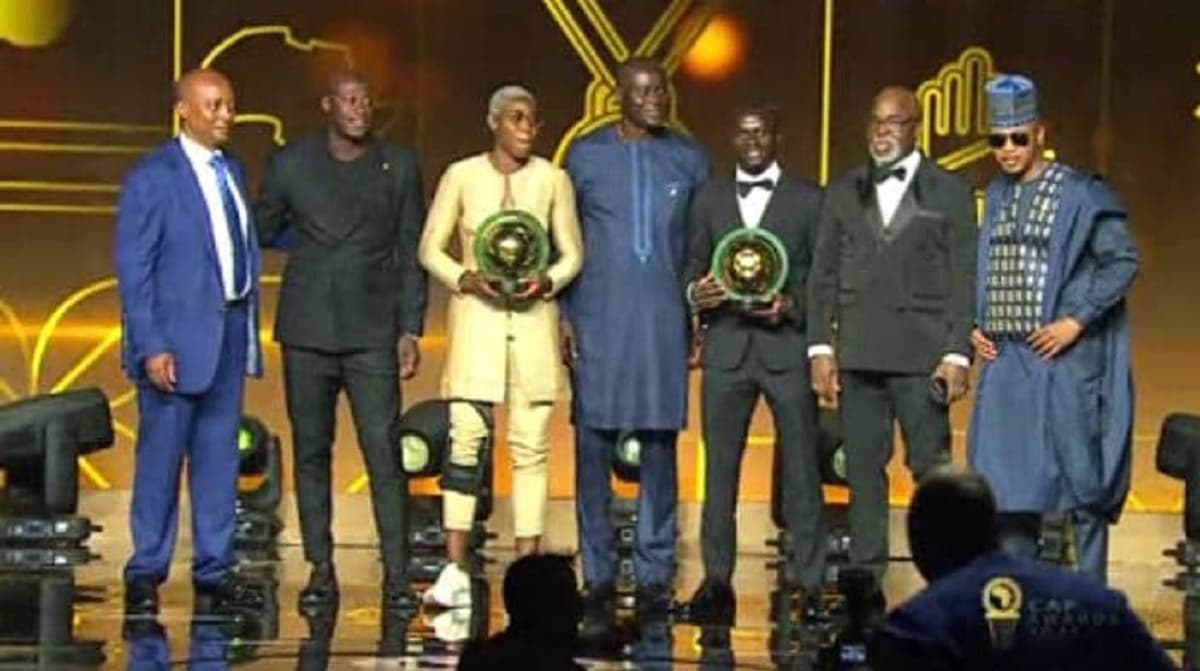 Cérémonie de remise de trophée aux CAF Awards 2022