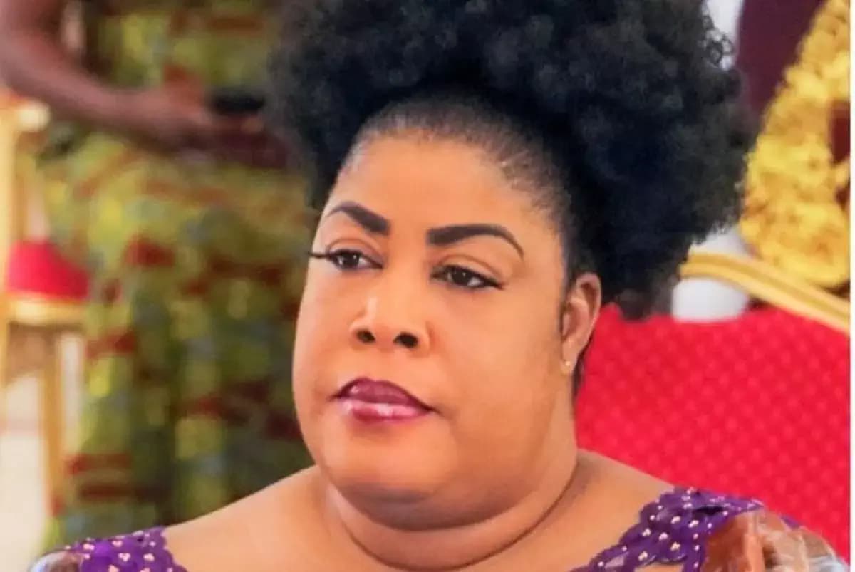 Bleu Brigitte @infosurbaines.com