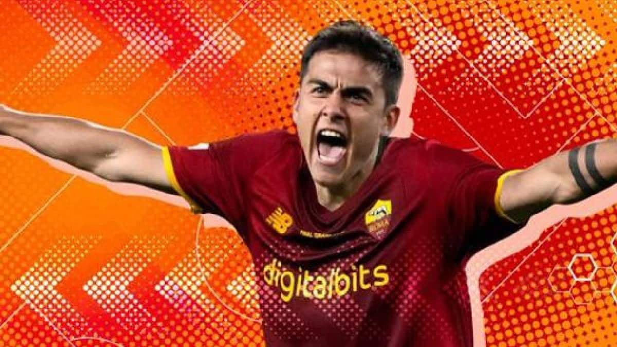 Paulo Dybala avec le maillot de la Roma