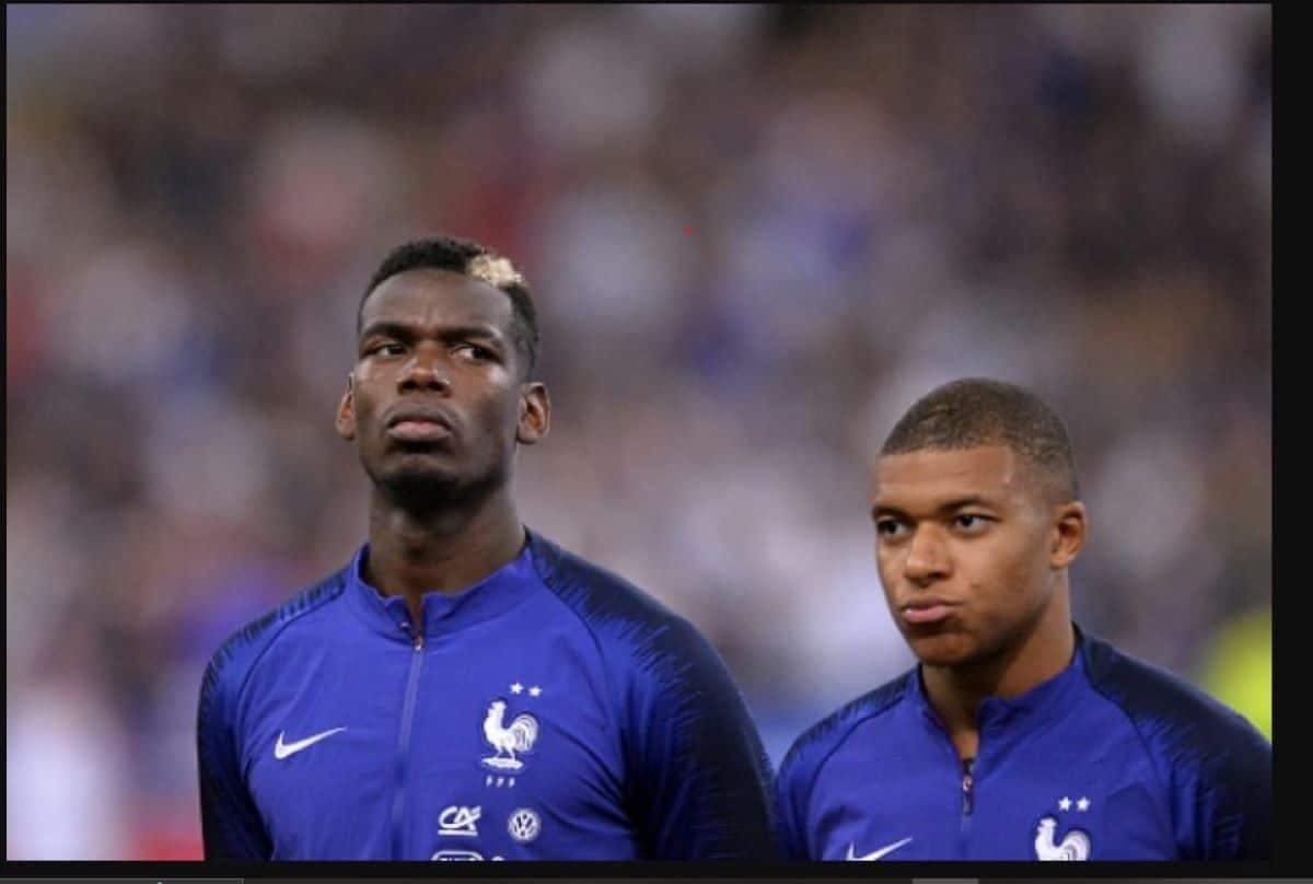 Paul Pogba et Kylian Mbappé lors d'un match avec la France