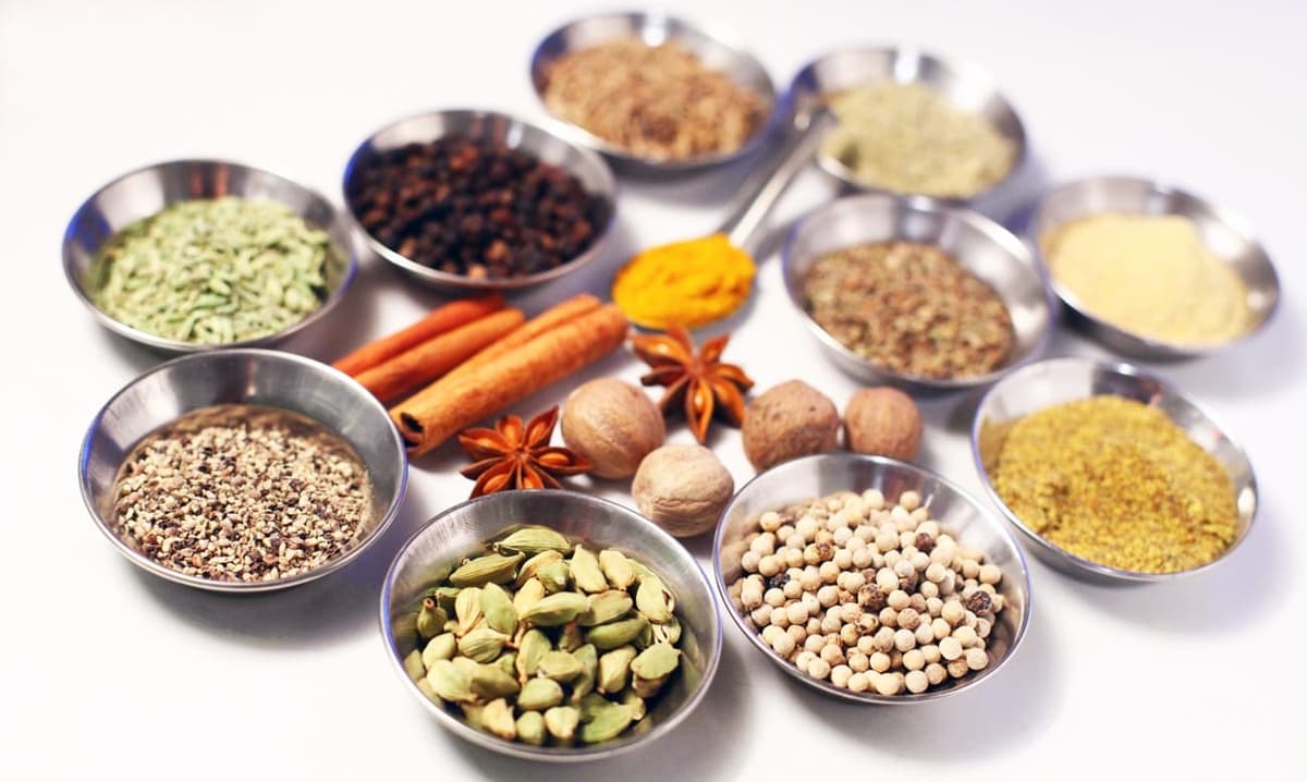 Cuisine : 10 épices à  connaitre et leurs utilisations