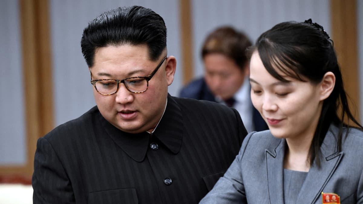 Kim Jong Un et sa sœur Yo Jong. Crédit : Reuters Photo