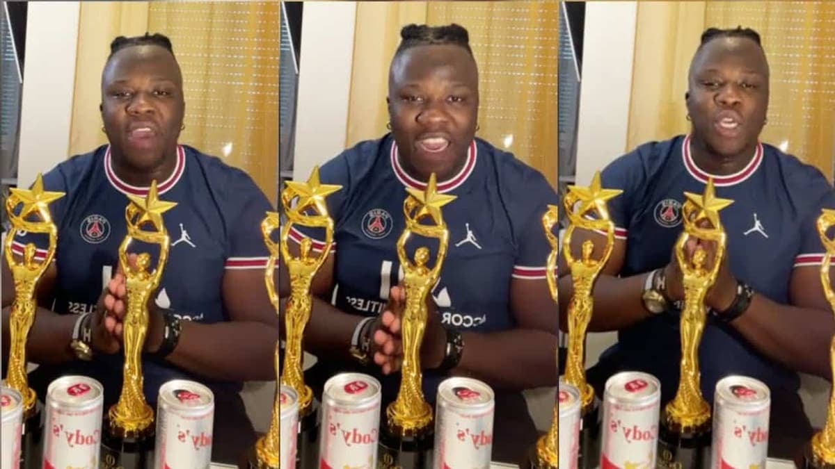 Apoutchou National, bloggeur et chanteur ivoirien @YouTube