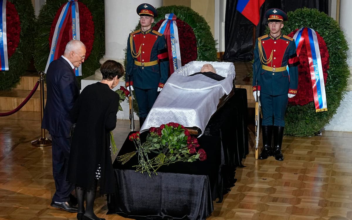 Privé de funérailles nationales, l'ancien dirigeant soviétique MikhaÃ¯l Gorbatchev sera enterré, samedi, Ã  Moscou, au terme d'une cérémonie ouverte au public, et en présence d'une seule garde d'honneur.