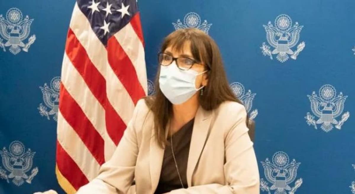 Lisa Peterson, Sous-secrétaire adjointe chargée de la Démocratie, des droits de l'Homme et du Travail