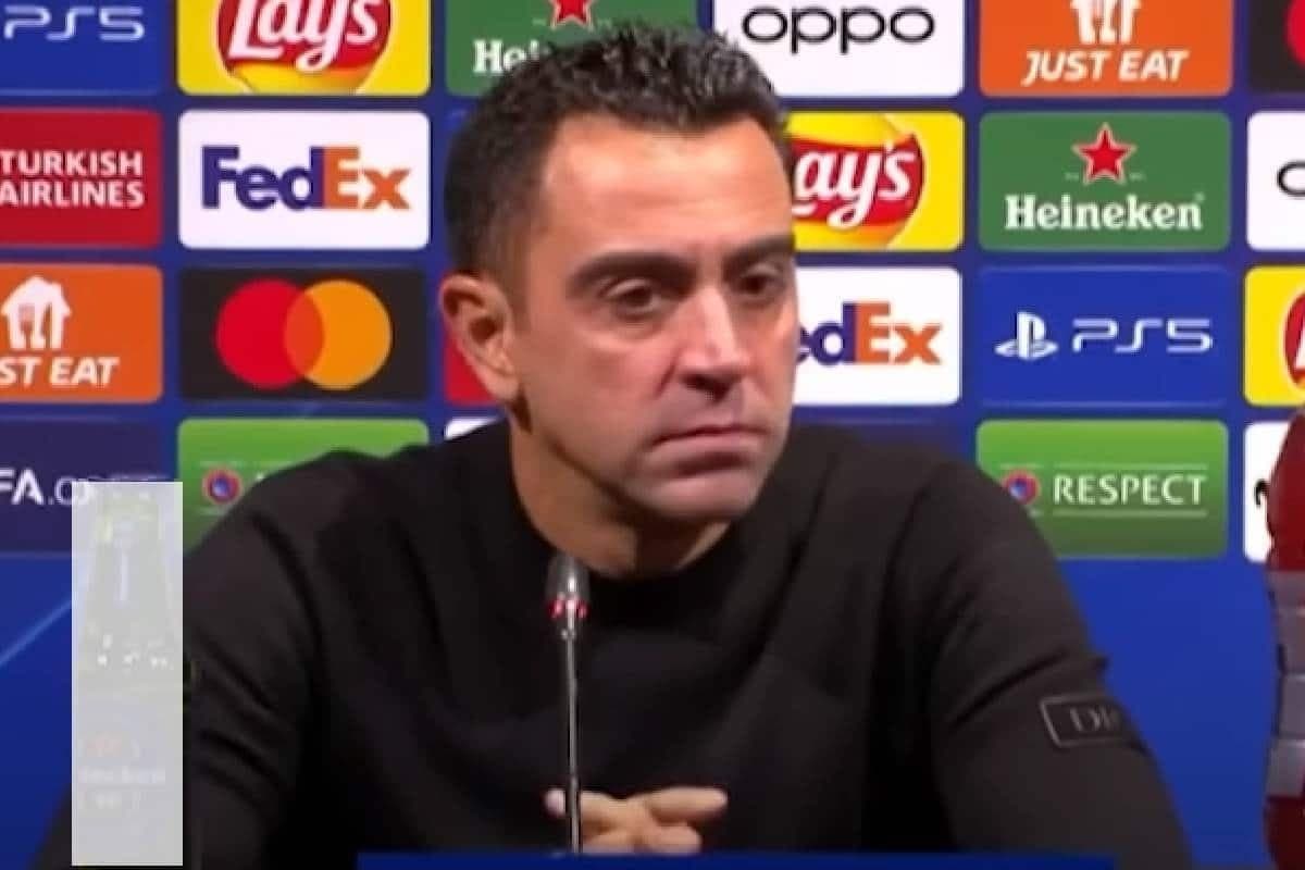 Xavi en conférence de presse