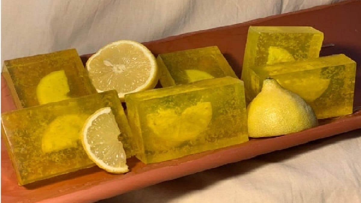 des pains de savon au citron