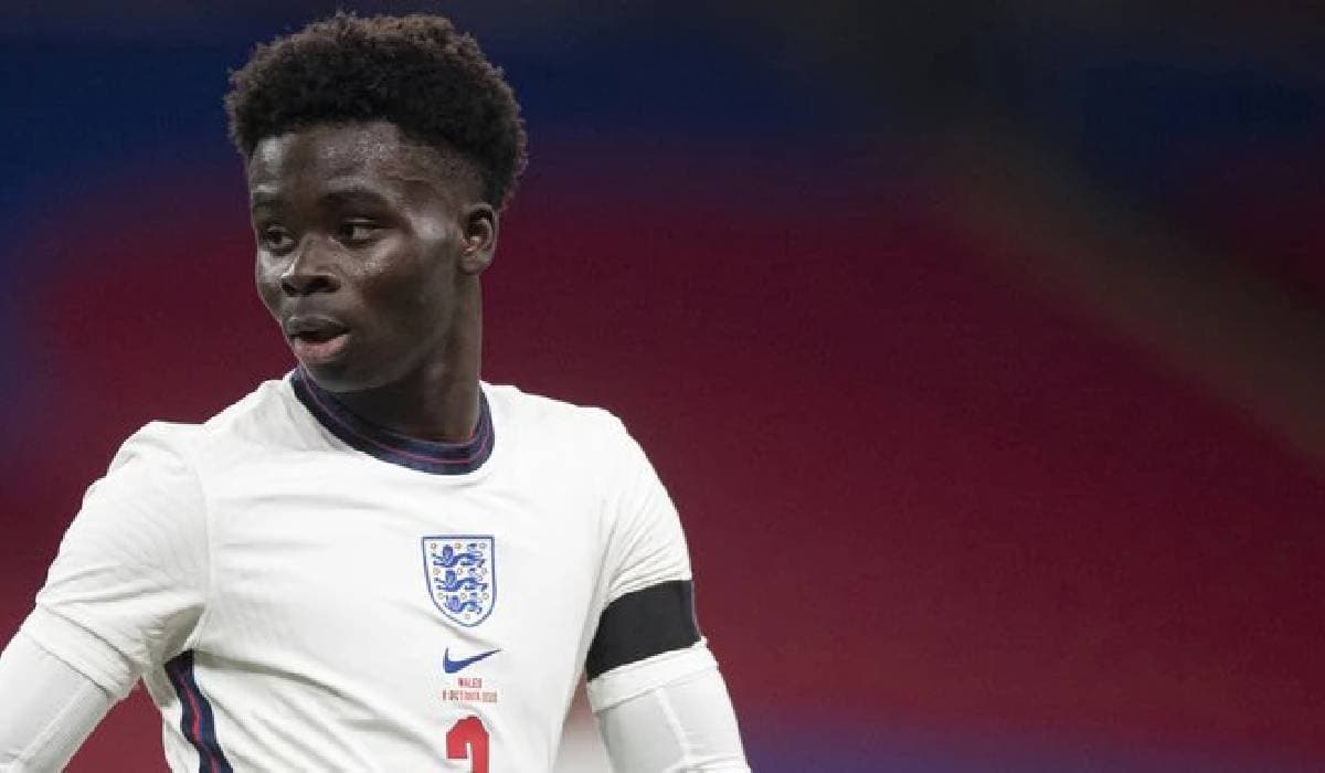 Bukayo Saka sous le maillot de l'Angleterre