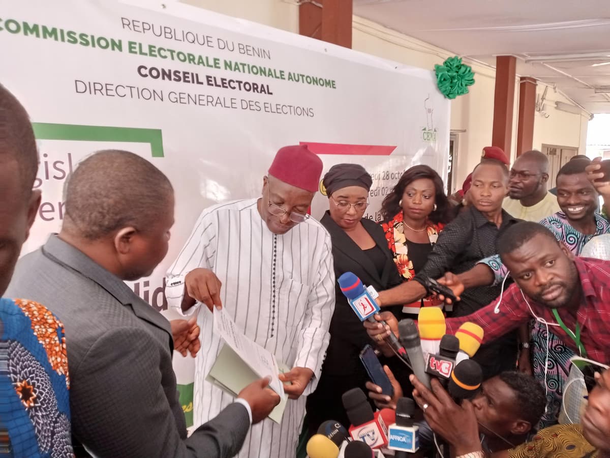 Récépissé provisoire de dépôt des dossiers de la FCBE pour les législatives 2023 au Bénin.