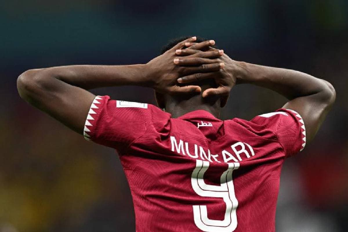 Muntari, attaquant du Qatar