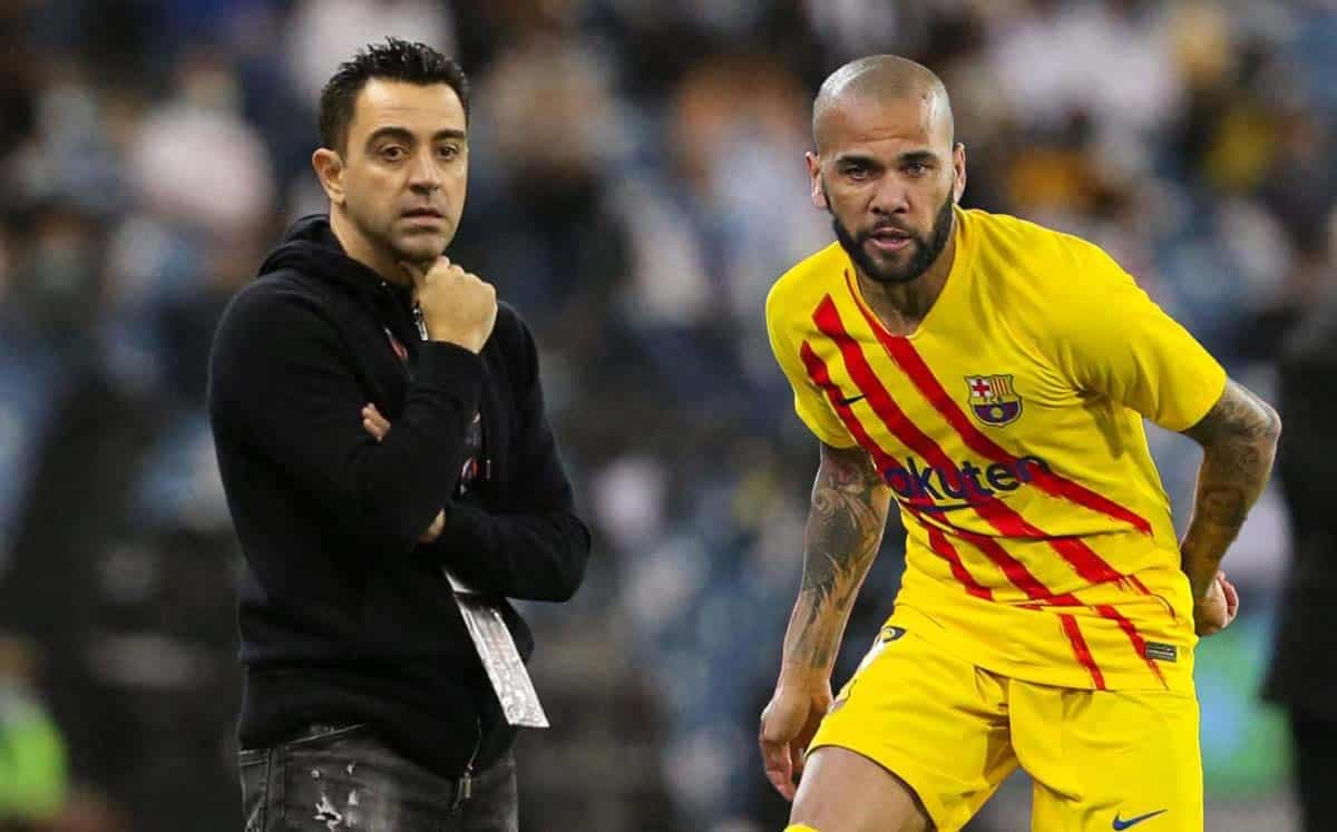 L’entraÃ®neur du Barça, Xavi, et le latéral brésilien, Dani Alves