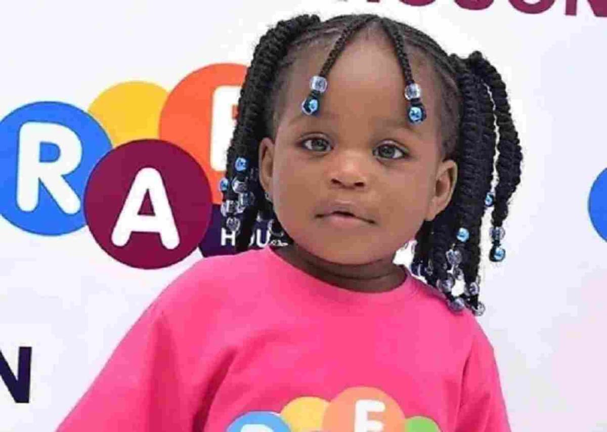 Rafna , file de DJ Arafat @ Carmen Sama