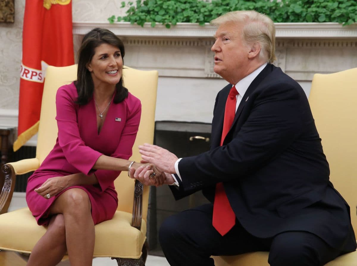 Nikki Haley et Donald Trump.Photographe : Mark Wilson/Getty Images North America