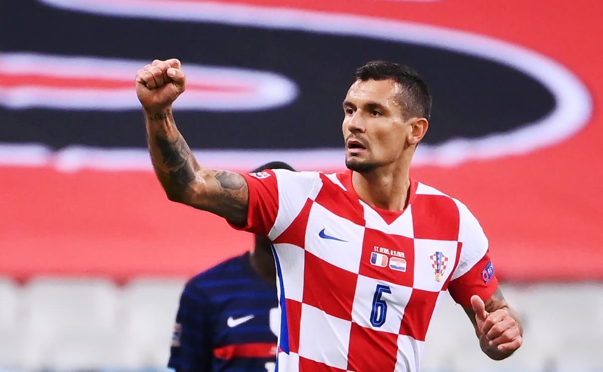 Dejan Lovren avec le maillot de la Croatie