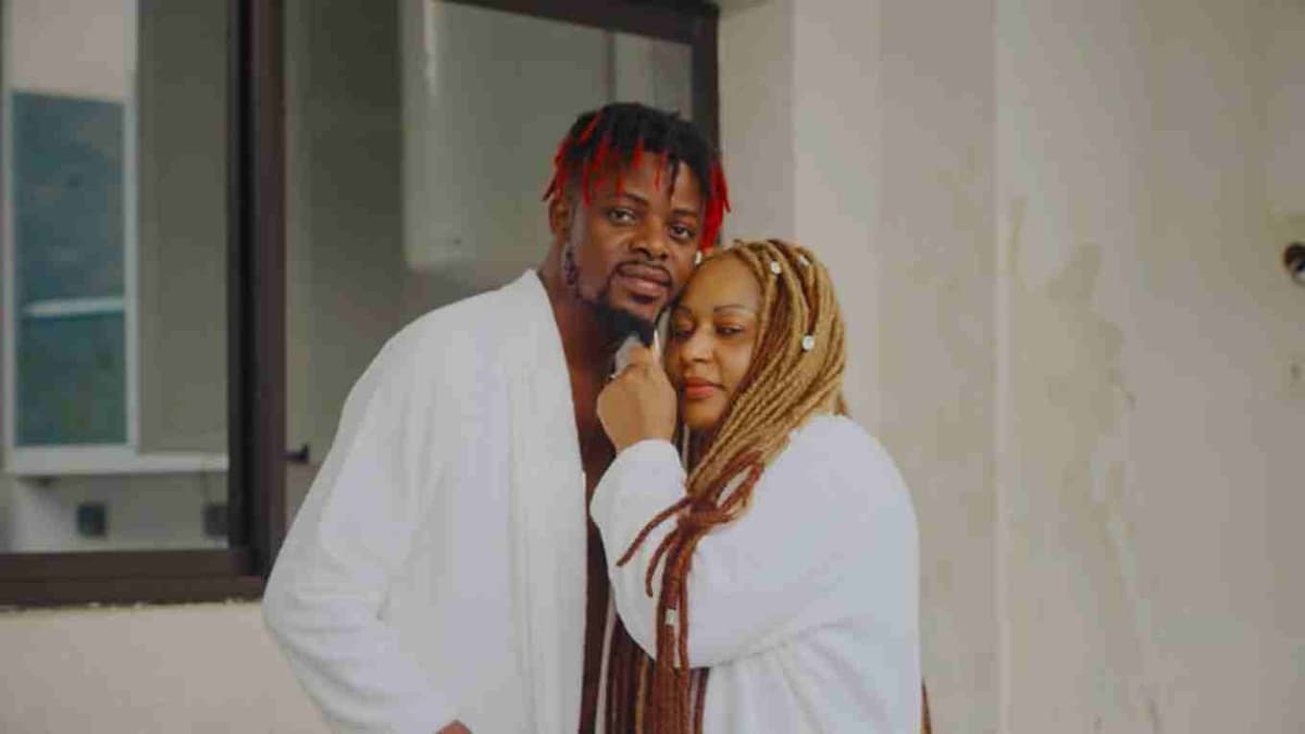 Emma Dobre et le chanteur Amaral