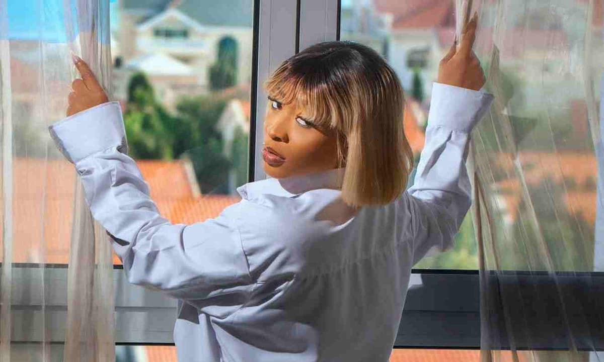 La chanteuse béninoise Sessimè @ Ola Prod