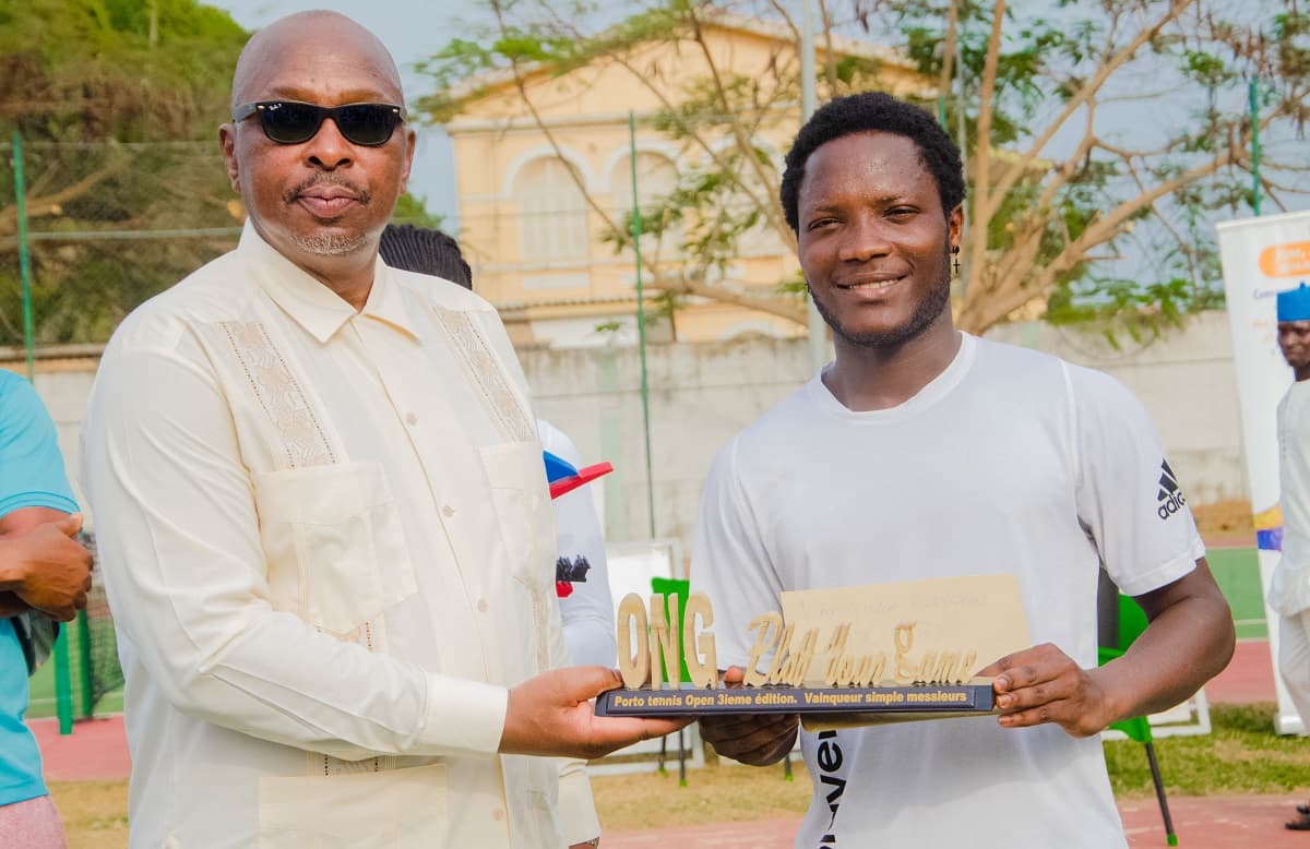 Sylvestre Monnou s’est imposé au ghanéen Johson Acqua et remporte pour la première fois, le tournoi de tennis dénommé "Porto Tennis Open"