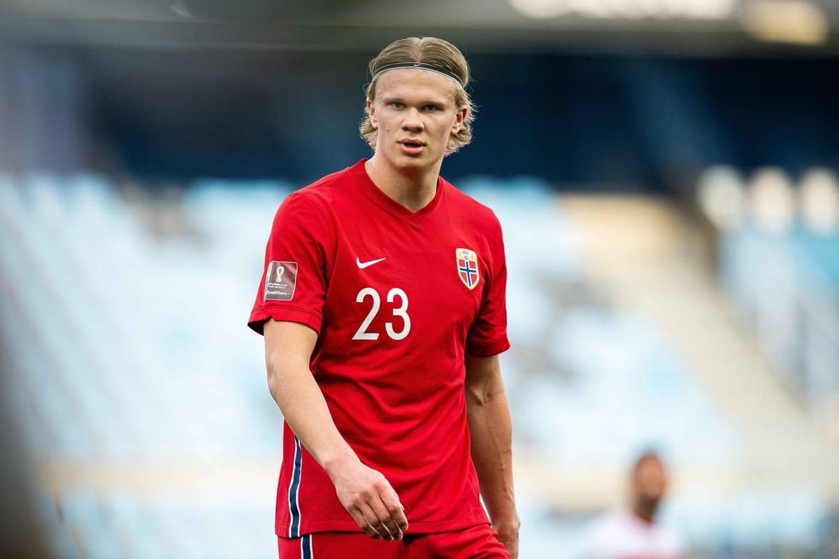 Erling Haaland avec le maillot de la Norvege