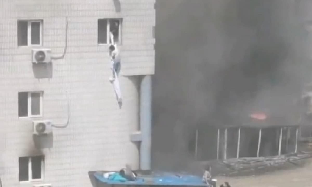 Un incendie tue 21 personnes dans un hôpital de Pékin