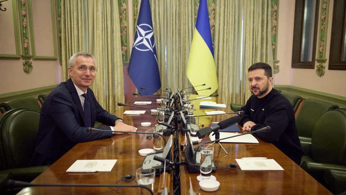Le secrétaire général de l'OTAN, Jens Stoltenber avec le président Volodymyr Zelensky en Ukraine. (Source : President.gov.ua)