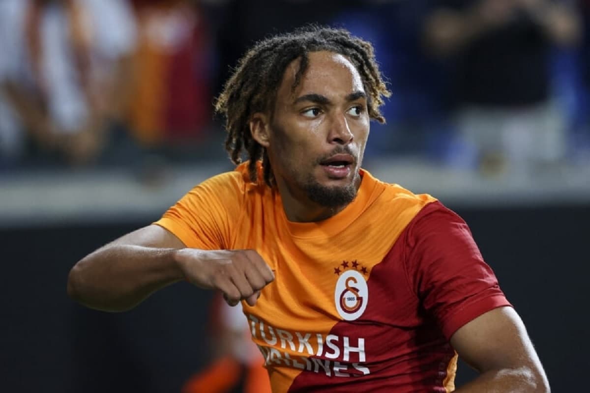 Sacha Boey, défenseur latéral