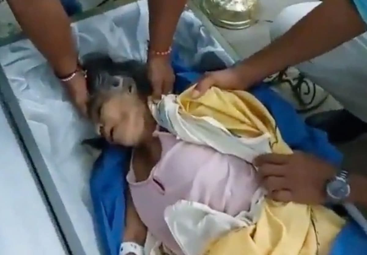 ÉquateurÂ : la femme trouvée vivante dans son cercueil est finalement morte