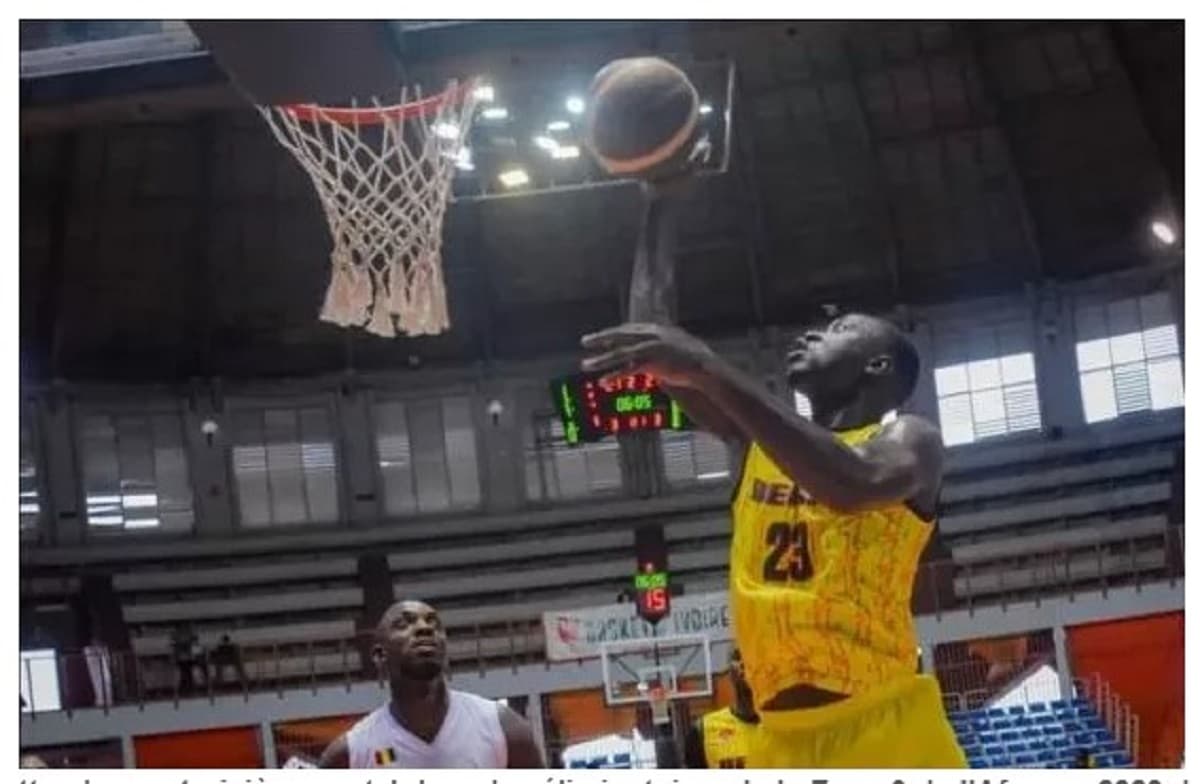 Des basketteurs béninois et guinéens