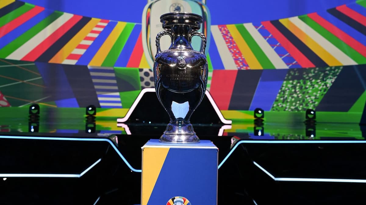 Le trophée de l'Euro 2024