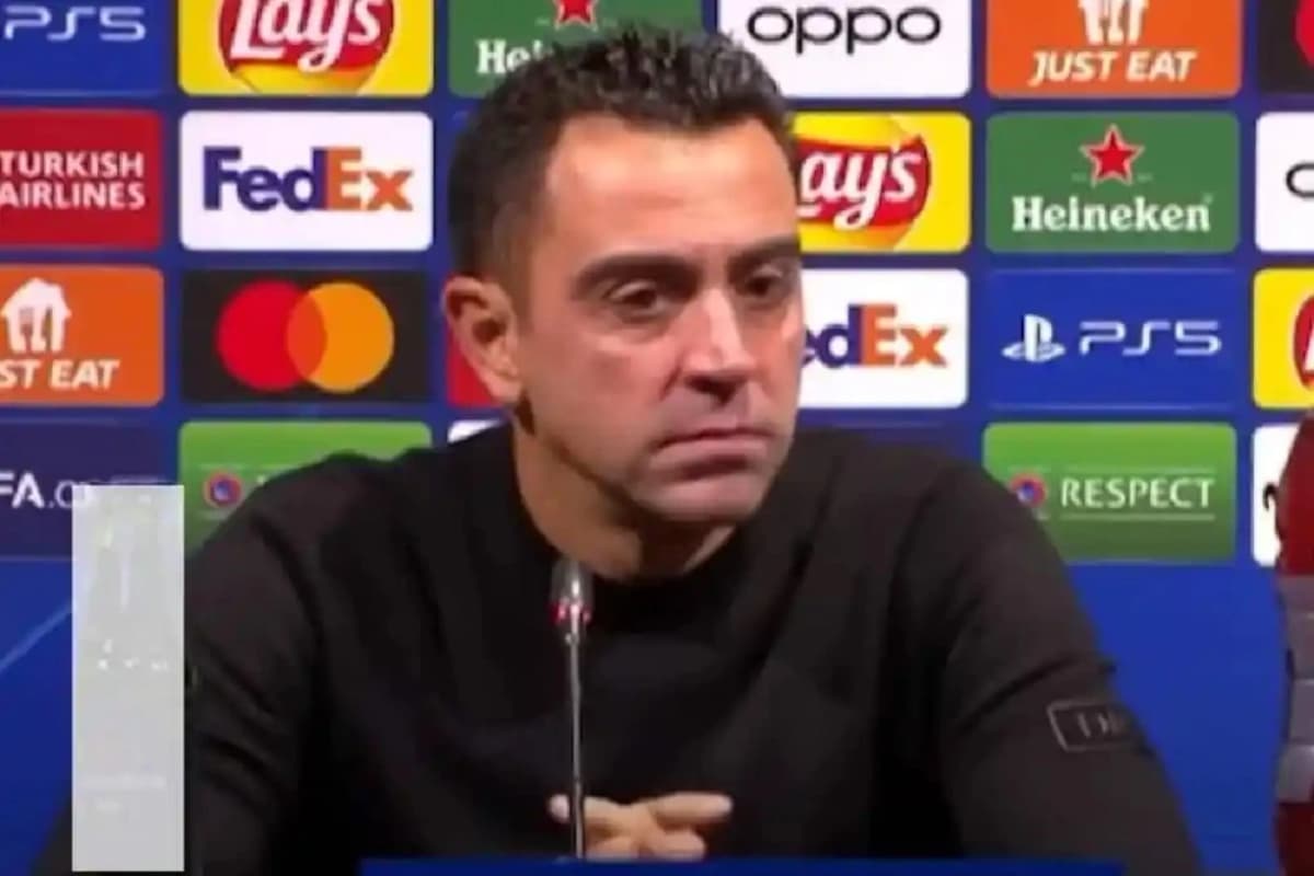 Xavi en conférence de presse