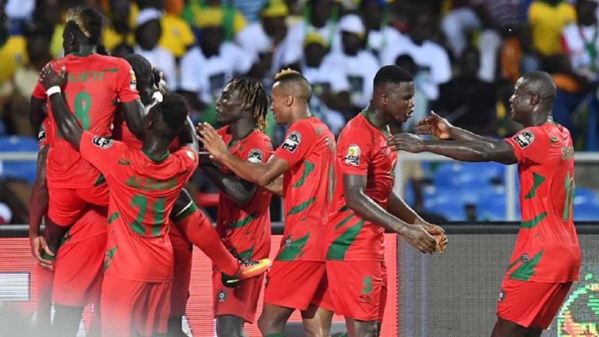 Les joueurs de la Guinée-Bissau célèbrent leur but