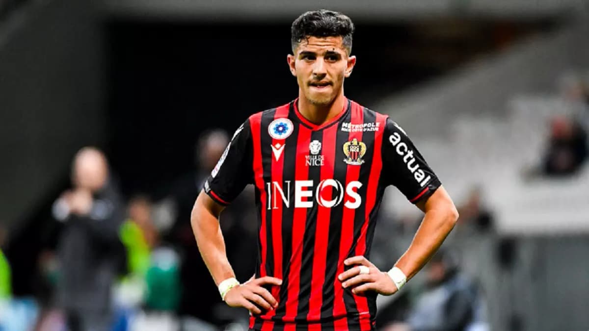 International algérien, Youcef Atal