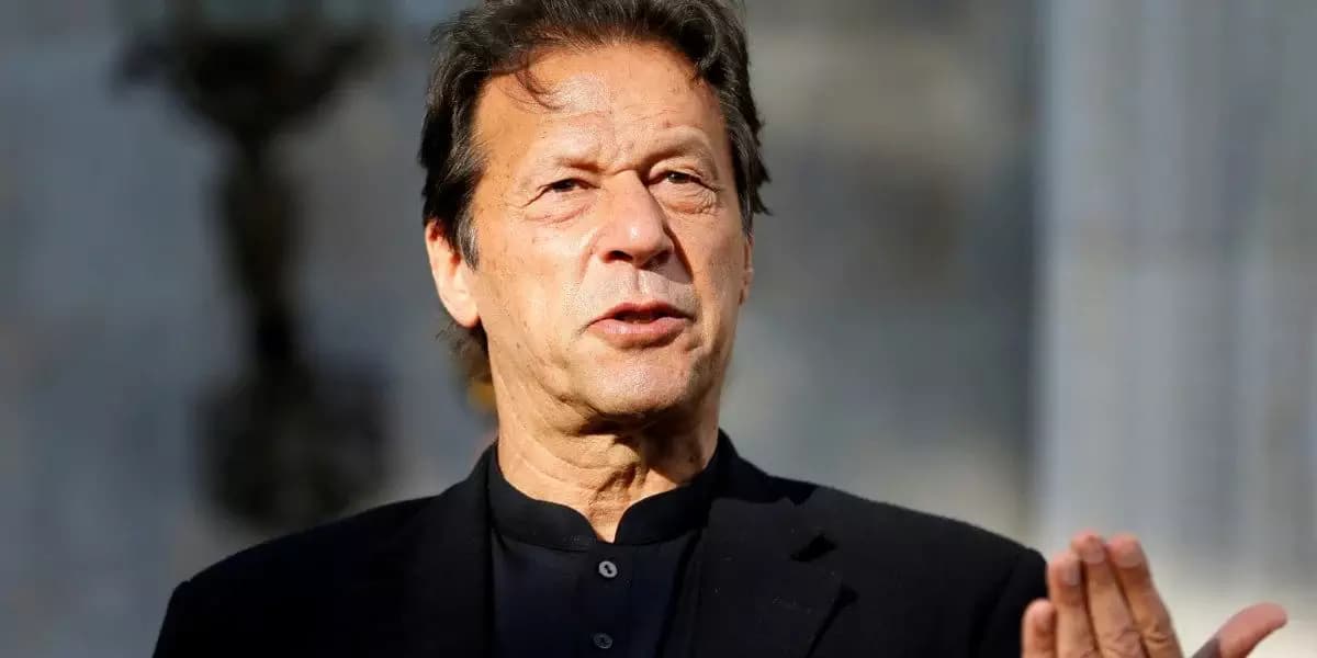 Pakistan : l’ex-Premier ministre Imran Khan écope de 10 ans de prison