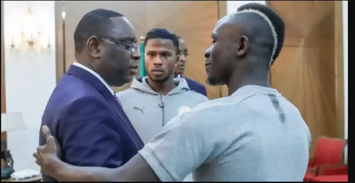 Sadio Mané et le président sénégalais Macky Sall