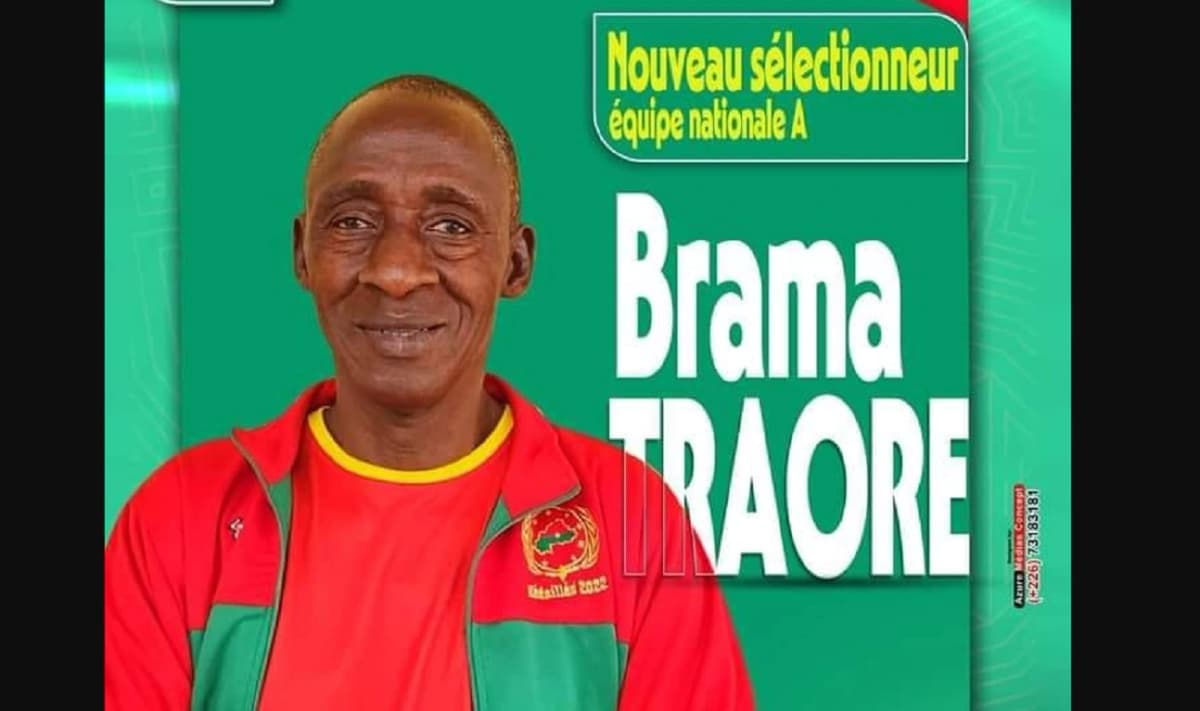 Brama Traoré, nouveau sélectionneur du Burkina Faso, lors d'une conférence de presse.