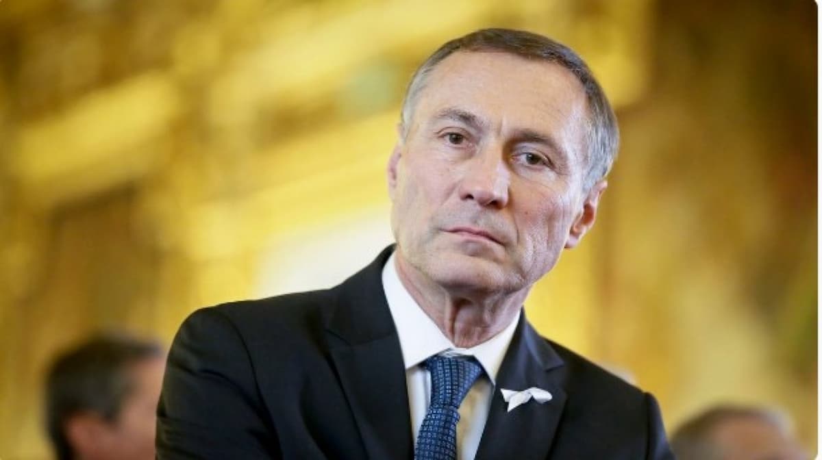 Gabon :Â l’émissaire d’Emmanuel Macron en mission à  Libreville