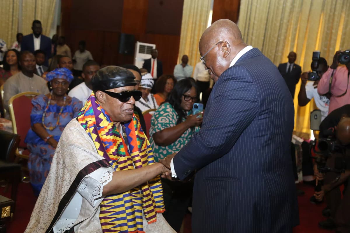 Le président de la République du Ghana, Nana Addo Akufo-Addo, a conféré la nationalité ghanéenne au maestro de la musique, Stevie Wonder.
