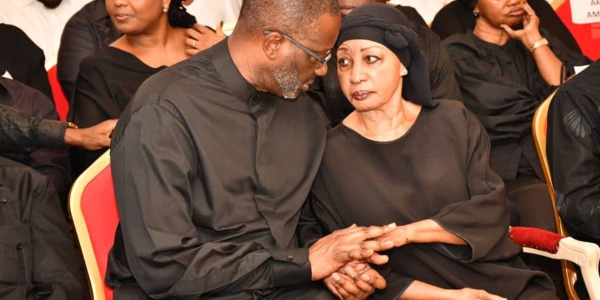 Côte d’Ivoire – Obsèques d’Henri Konan Bédié: Tidjane Thiam réconforte Henriette Bédié